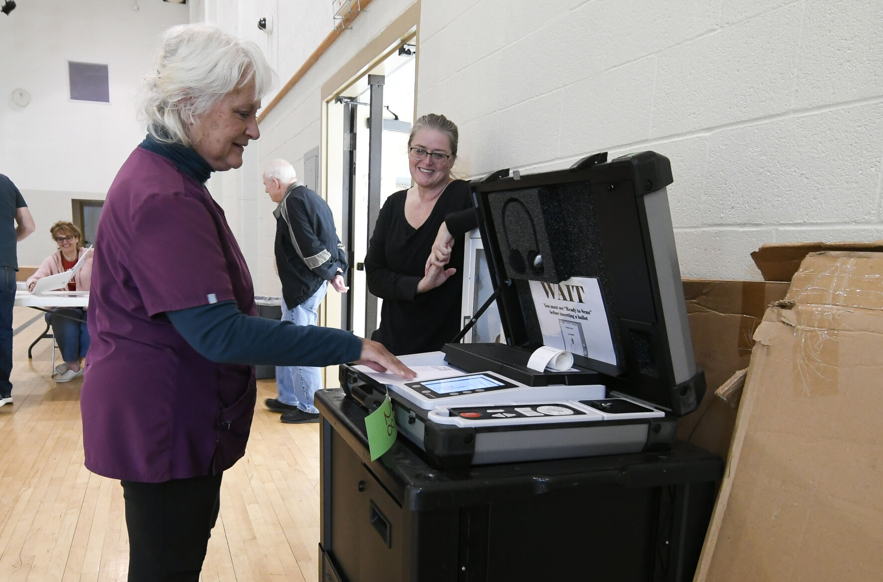 Residents vote against OG&E agreement